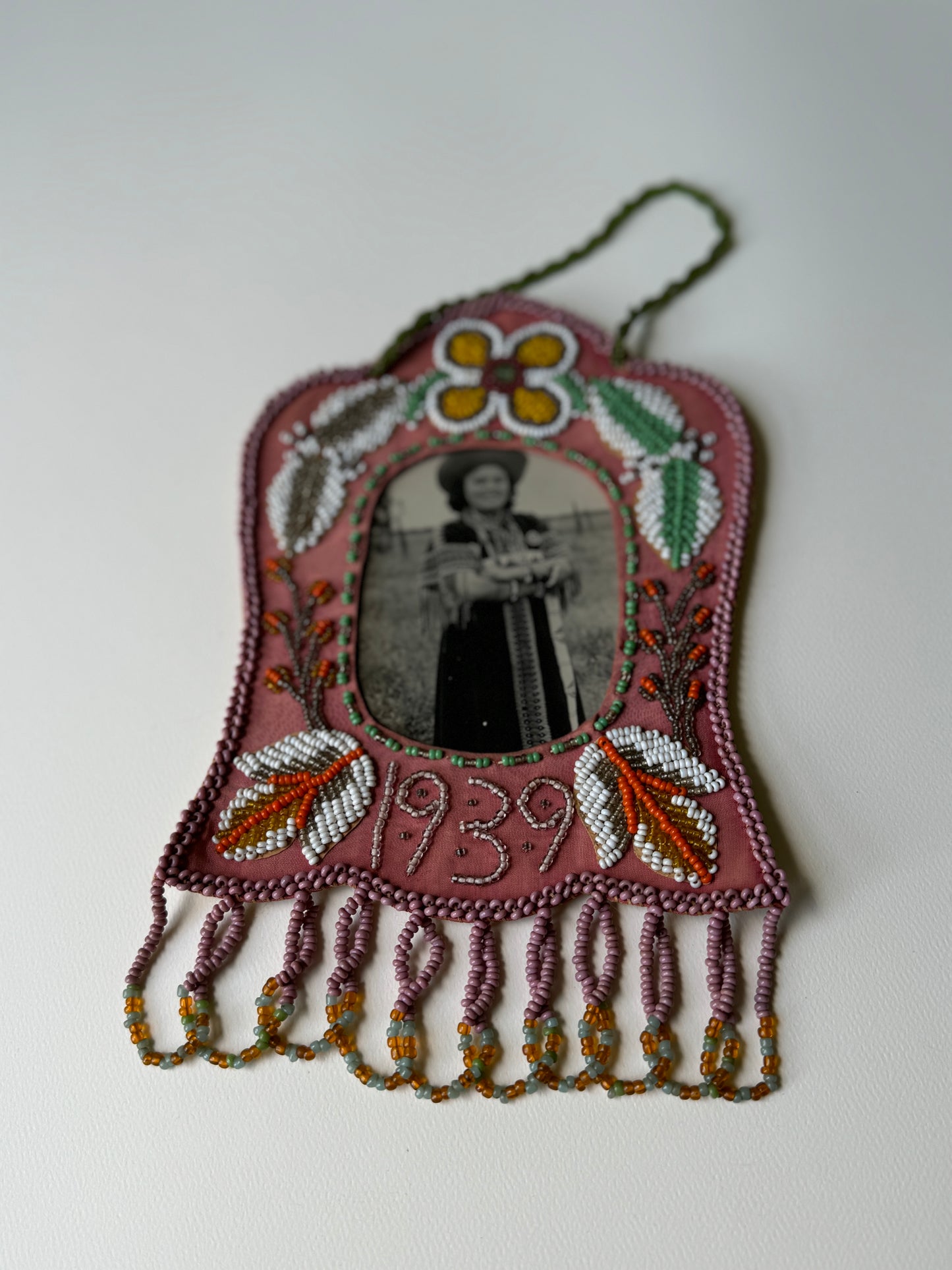 1939 Iroquois Beaded Frame