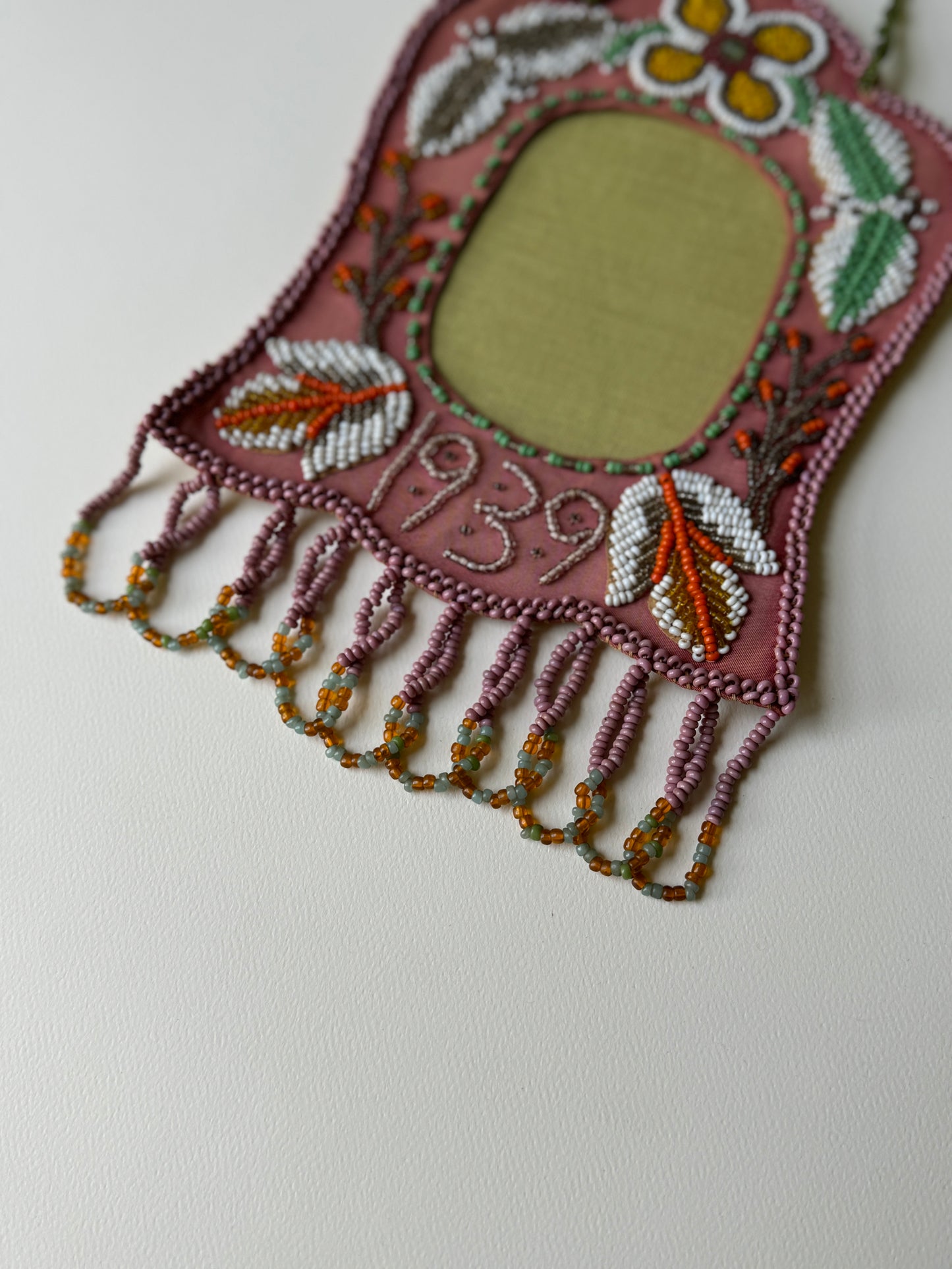 1939 Iroquois Beaded Frame
