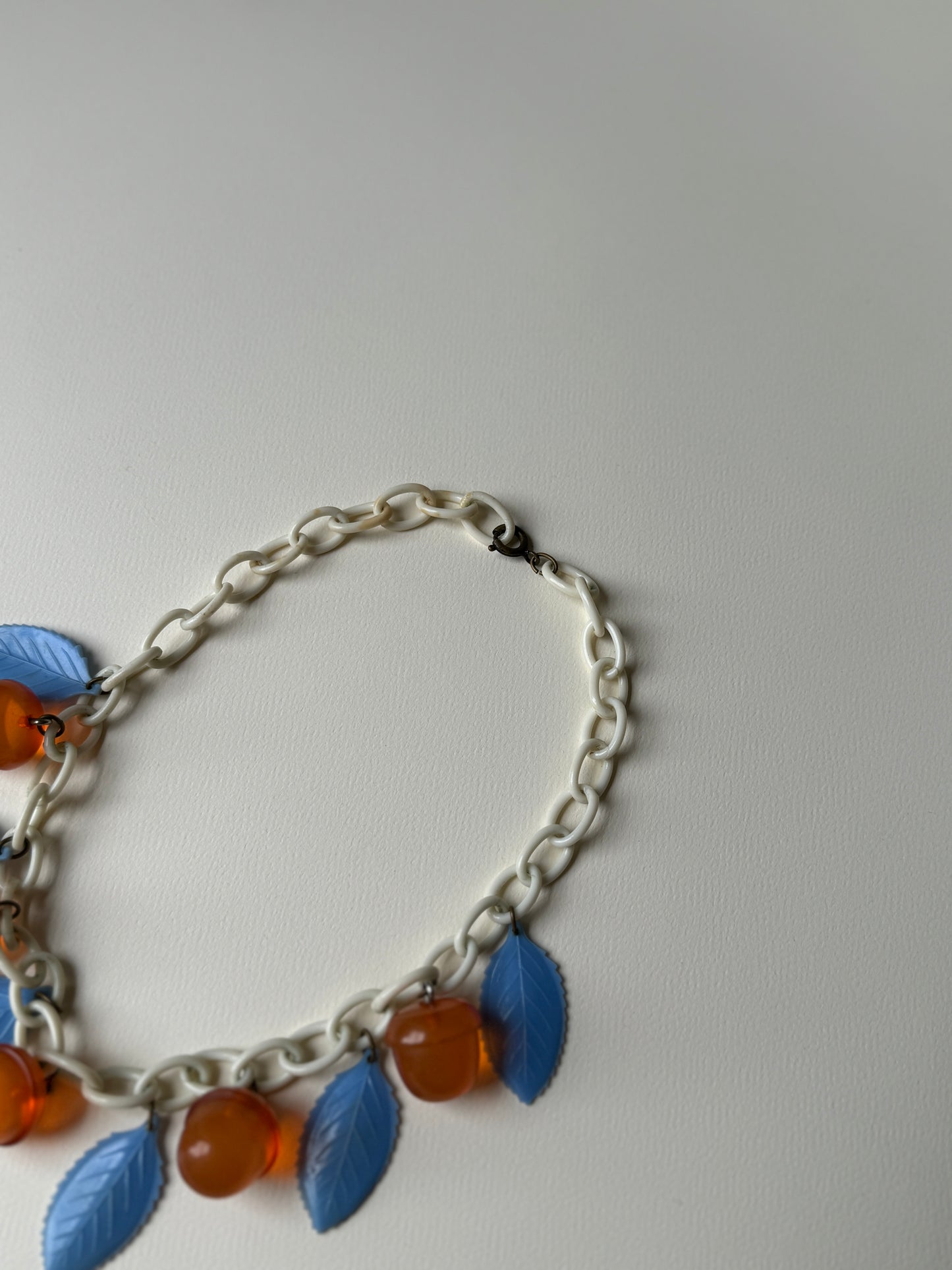 1950s Early Plastic Acorn and Leaves Necklace