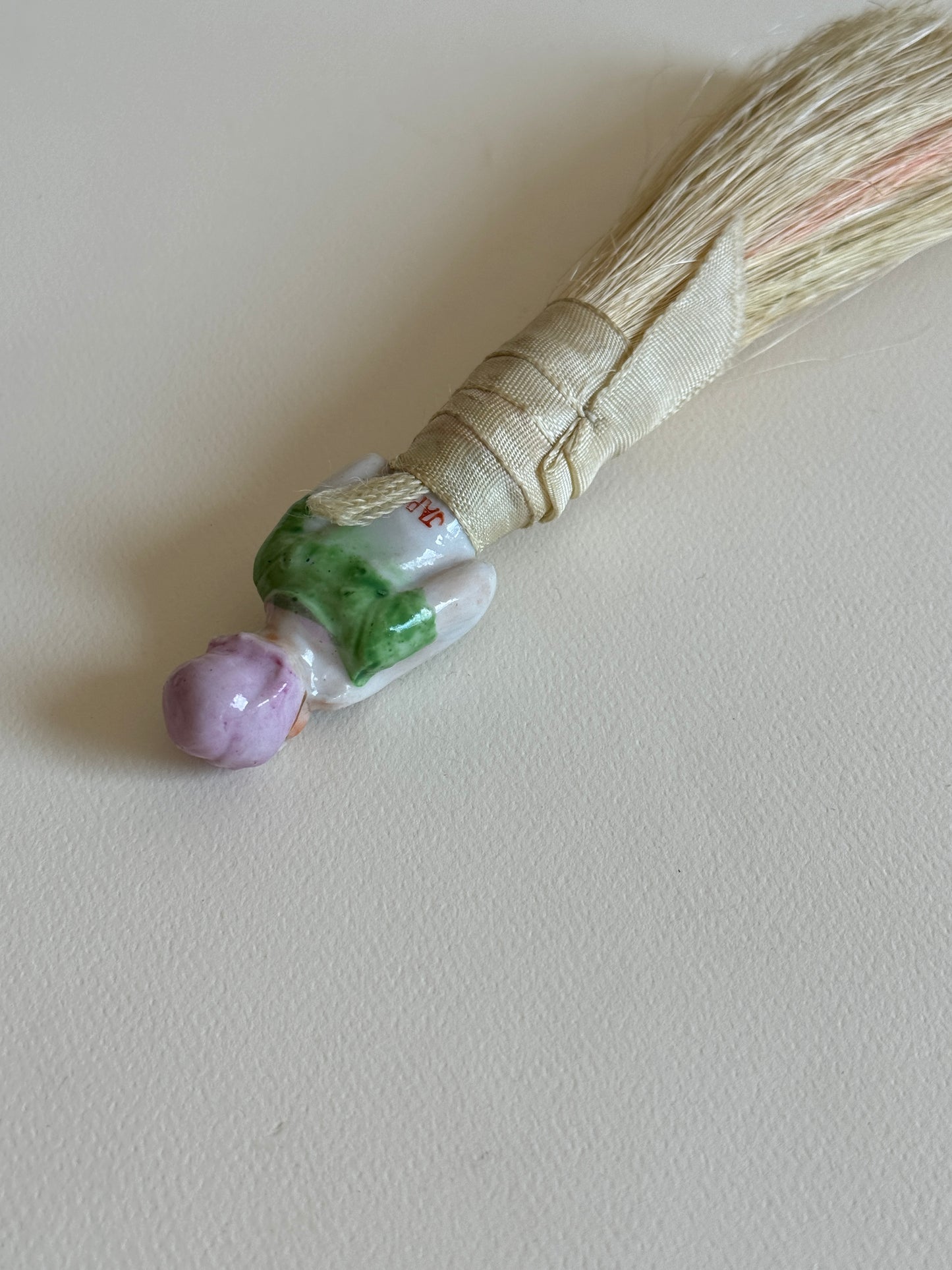 1930s Flapper Half Doll Crumb Brush