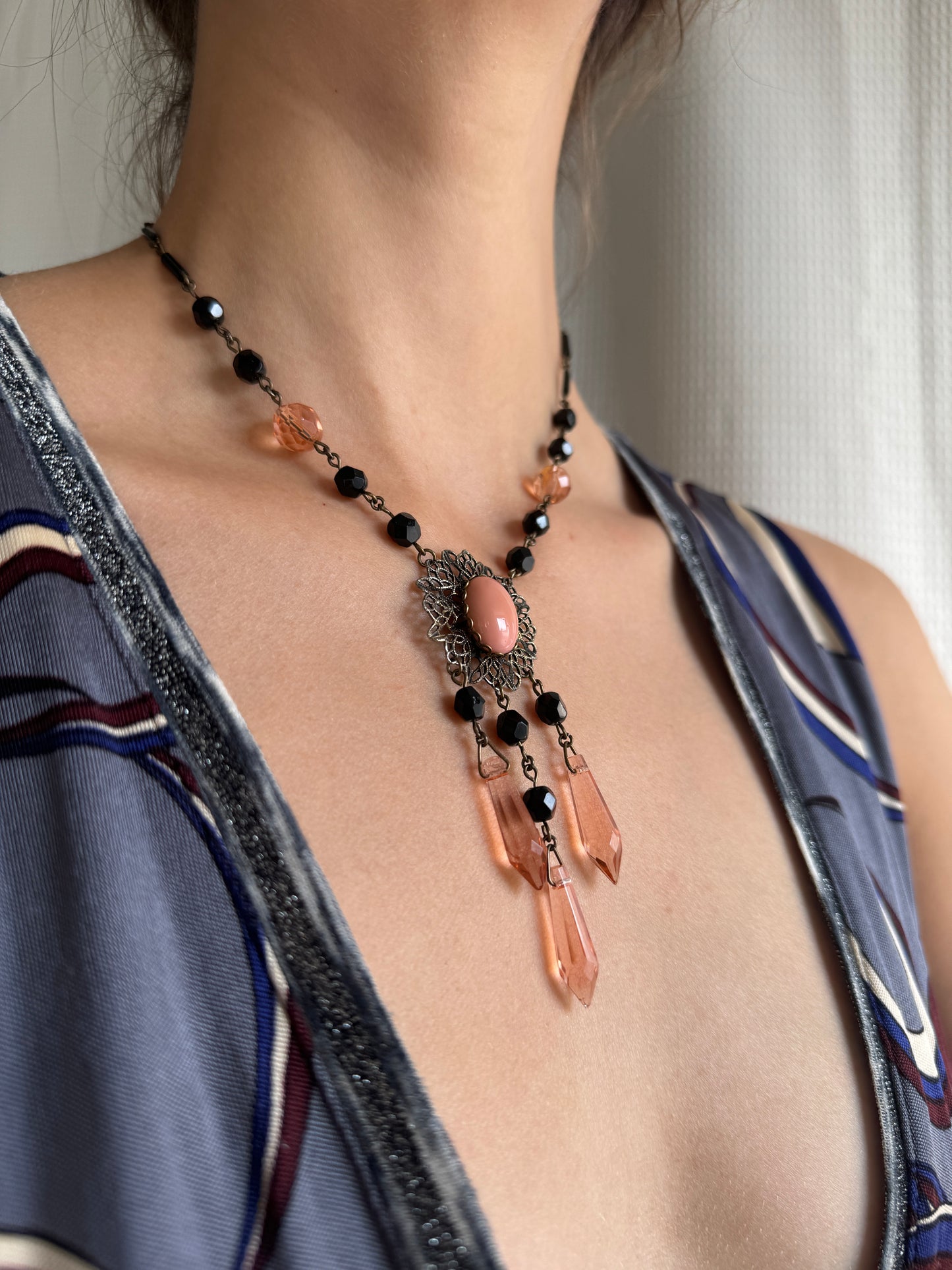 1920s Peach and Black Necklace