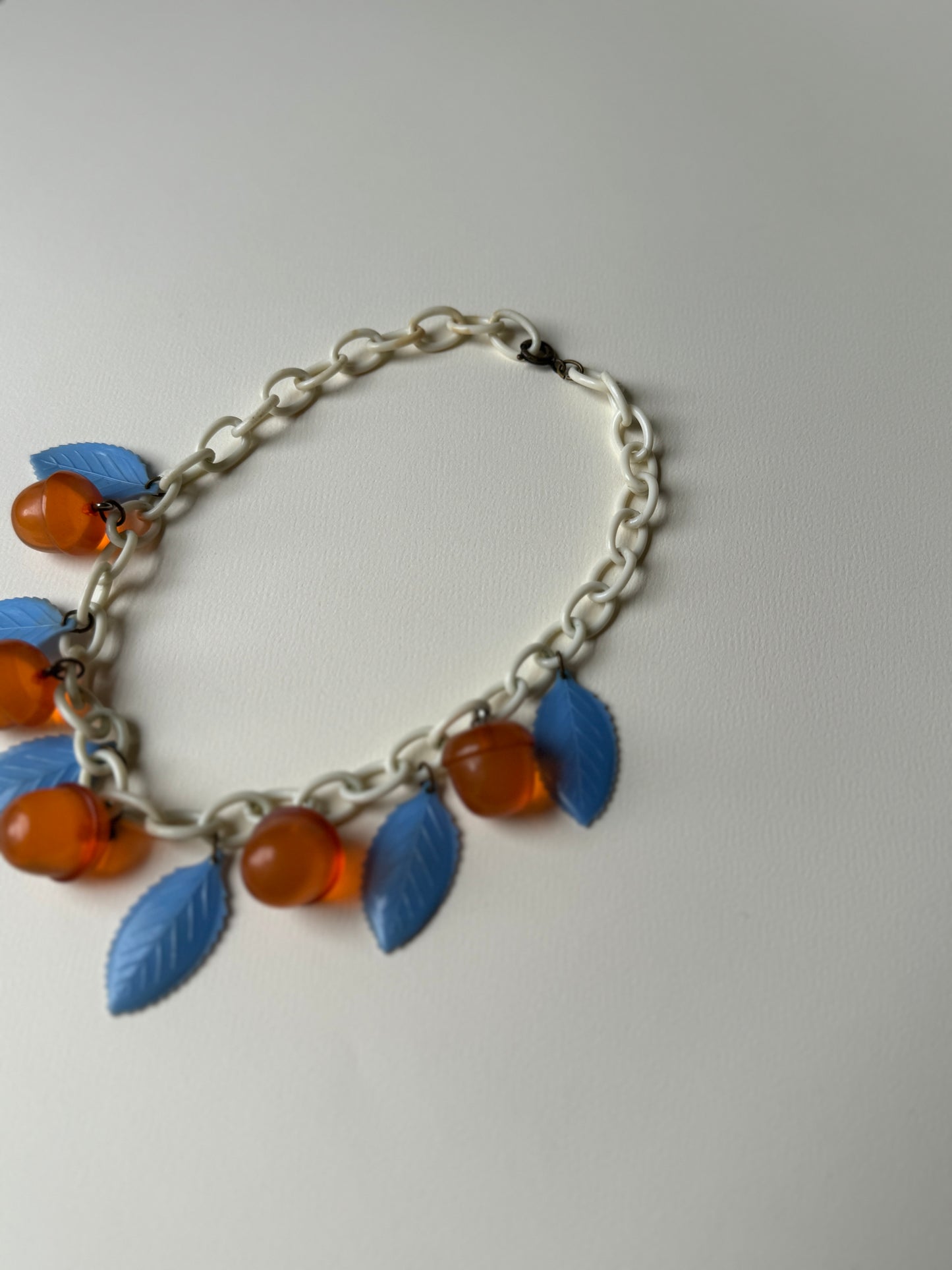 1950s Early Plastic Acorn and Leaves Necklace