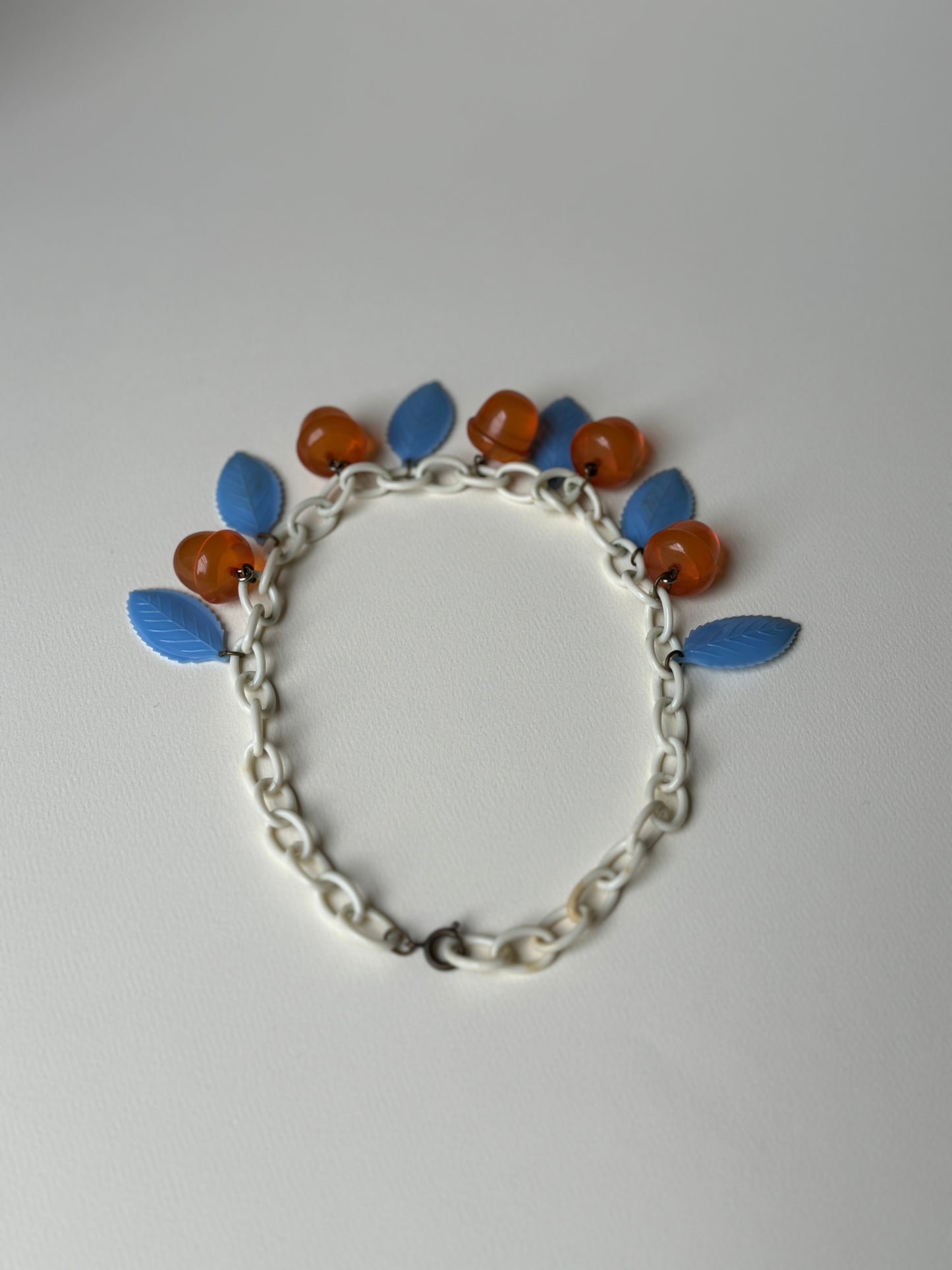 1950s Early Plastic Acorn and Leaves Necklace