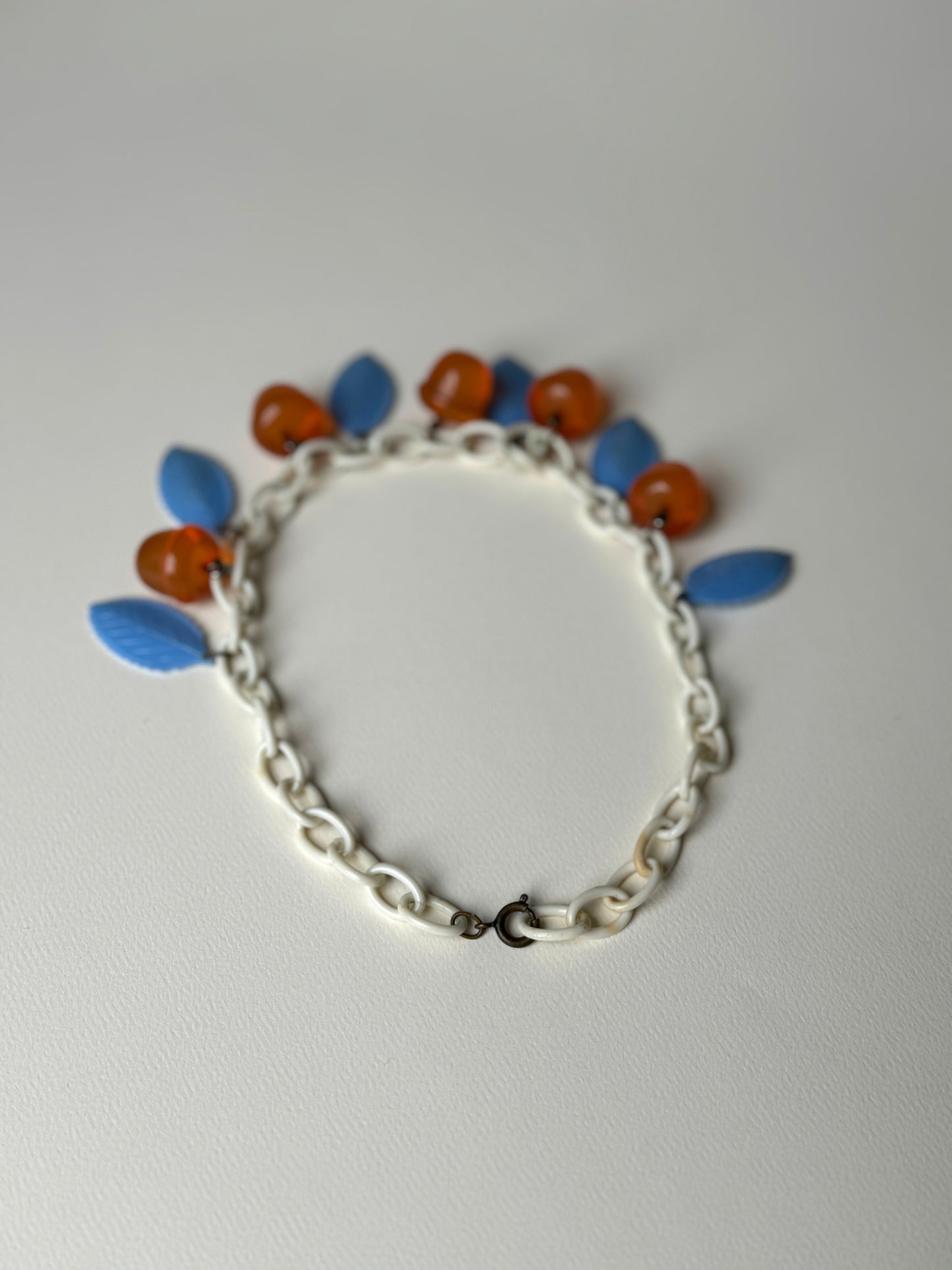 1950s Early Plastic Acorn and Leaves Necklace